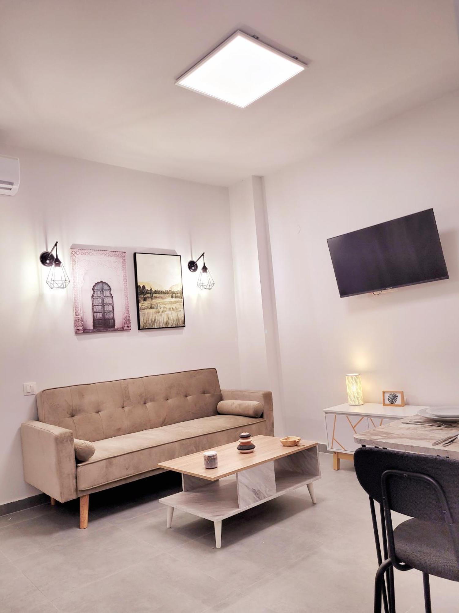 Urban Chic By Casa D'oro *